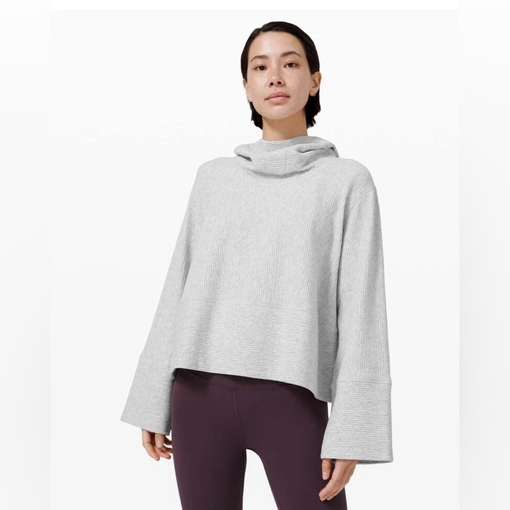 lululemon athletica Light Gray Retreat Yourself Cowl Neck Hoodie Sweatshirt M/L